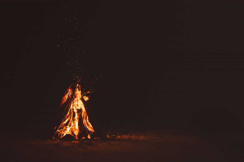 Karma Groups’ annual Boxing Day Bonfire on the Beach will be a special ending to a the holiday season. Image: PixaBay.com