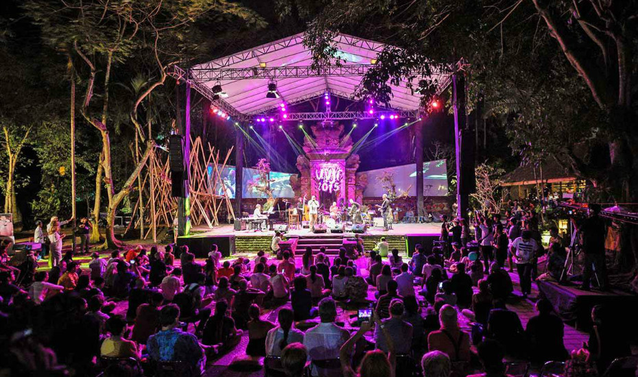 Ubud Village Jazz Festival is a celebration of traditional and modern artistry, music and dance. Image: www.thebeatbali.com 